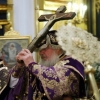В канун Крестопоклонной недели Патриарх Кирилл посетил святыни Санкт-Петербурга и совершил утреню в Никольском соборе