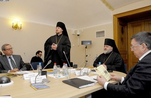 О развитии церковно-государственных отношений на примере  450-летнего  Тихвинского монастыря шла речь на встрече в Санкт-Петербурге